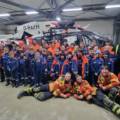 Jugenfeuerwehr besucht Luftrettung