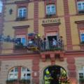 Bürgermeister Gedemer aus Rathaus gerettet
